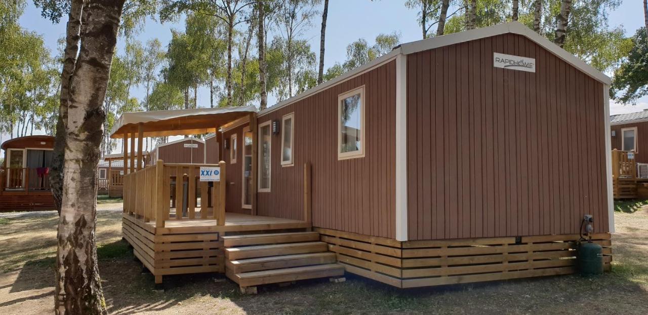 Mobil Homes Xxl2 4 Chambres - Camping Le Ranch Des Volcans Châtel-Guyon Kültér fotó