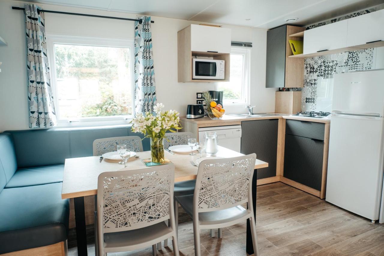 Mobil Homes Xxl2 4 Chambres - Camping Le Ranch Des Volcans Châtel-Guyon Kültér fotó