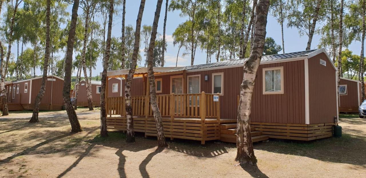 Mobil Homes Xxl2 4 Chambres - Camping Le Ranch Des Volcans Châtel-Guyon Kültér fotó